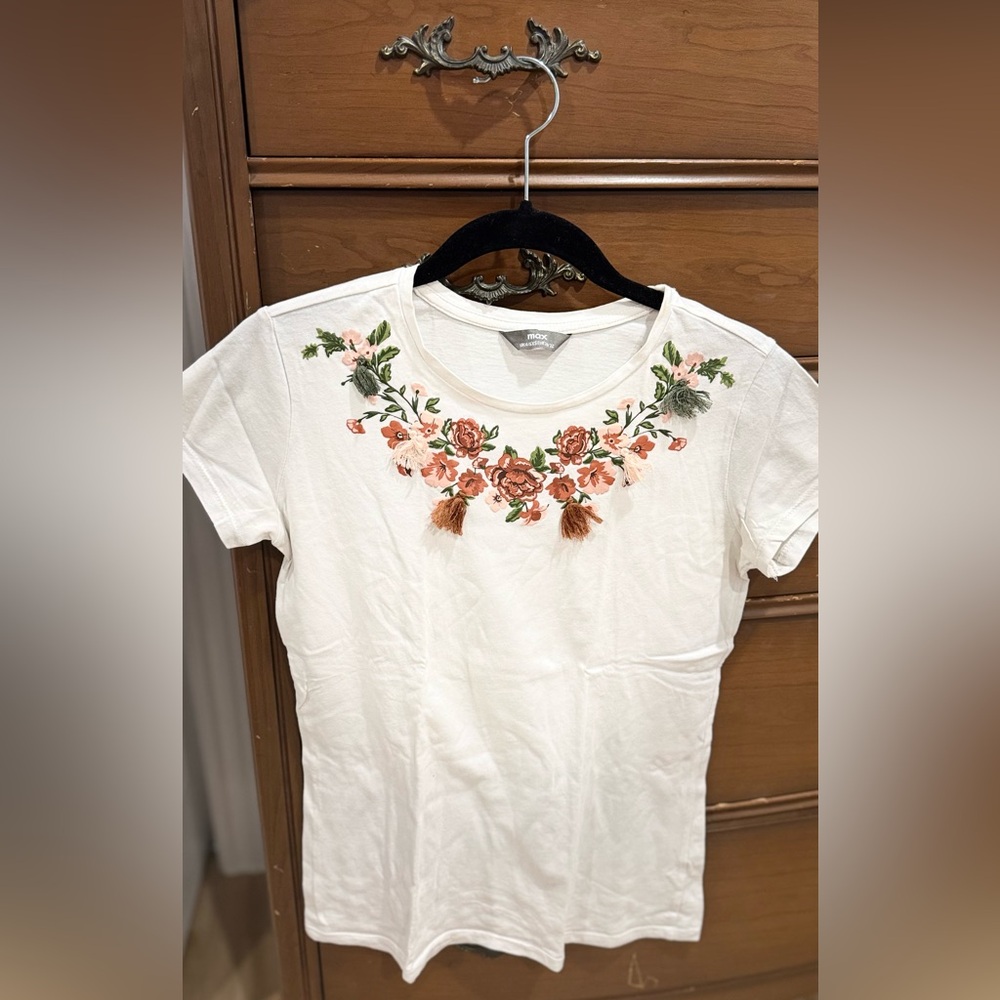 Knox Rose White and Orange Embellished Short Sleeve Tee